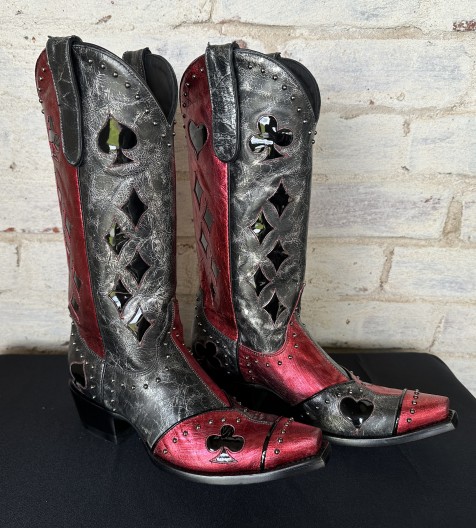 Quinn - Red/Gun Metal